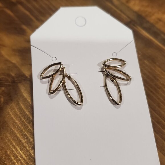 Gold Leaves Earrings 0060 - Picture 3 of 3